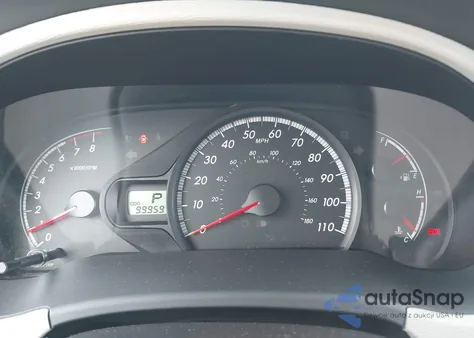 2014 Toyota Sienna Le V6 7 Passenger Auto Access Seat/Le V6 7 Passenger Mobility/Le V6 8 Passenger z USA, uszkodzony, nr VIN 5TDKK3DC0ES467867